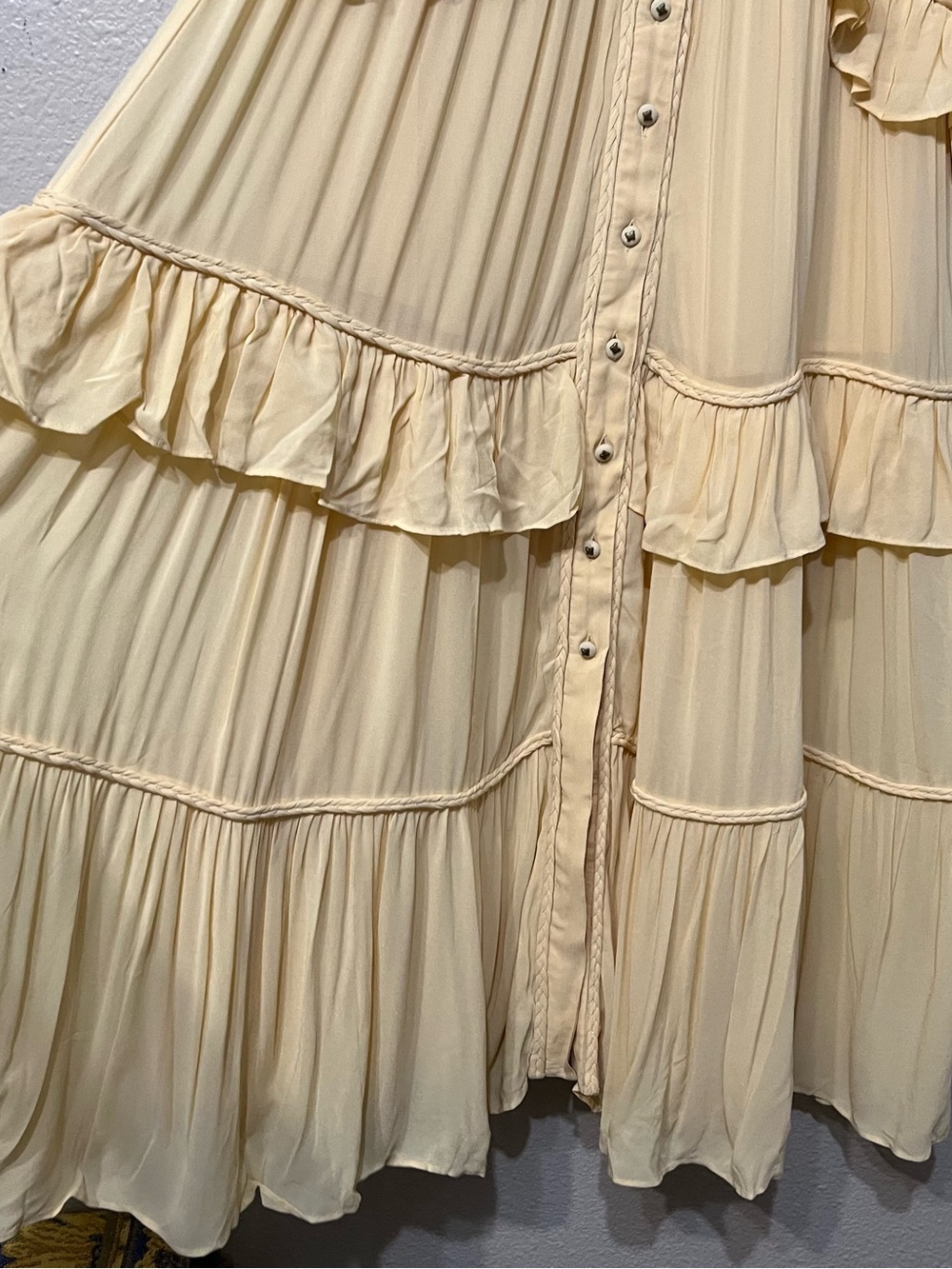 FARM Rio Cream Ruffle-Tiered Button-Front Maxi Dress - Picture 5 of 10